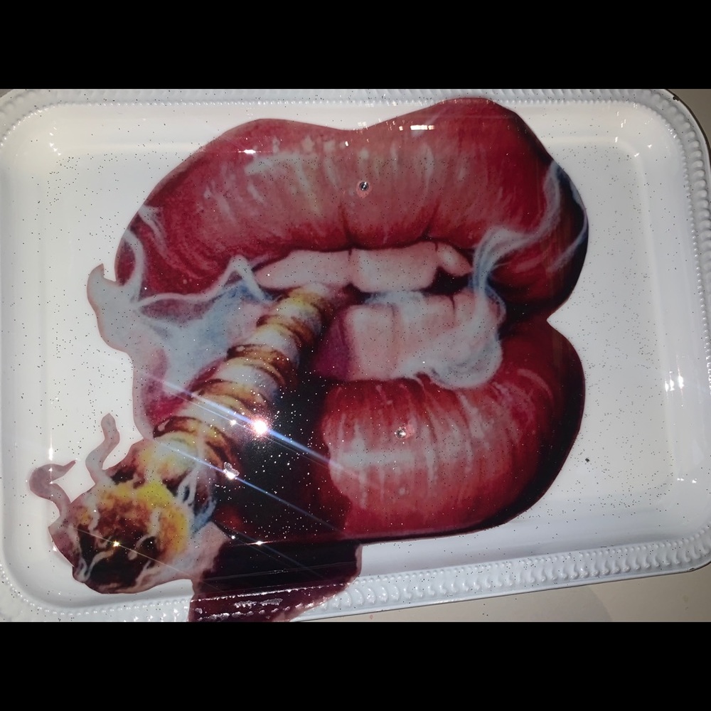 Trays - Picture 7 of 16